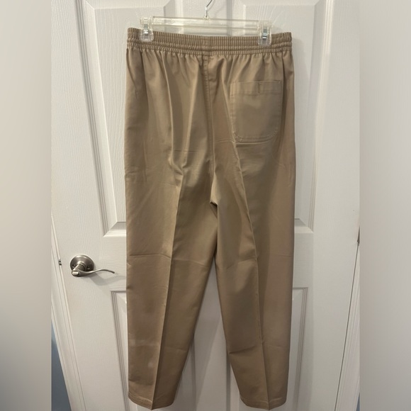 Emerald Club size medium tan elastic tie waist pants - Picture 3 of 7